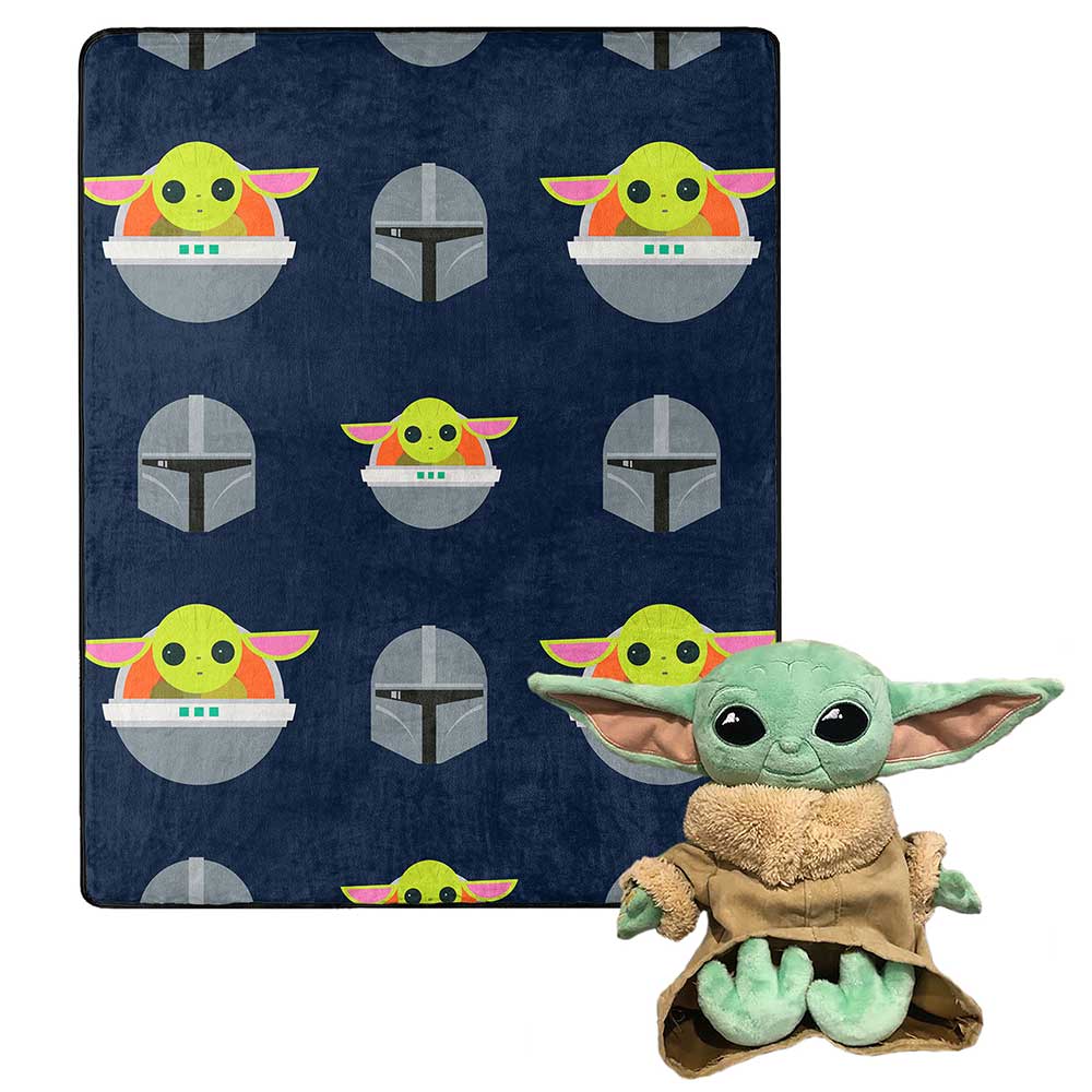 Star Wars Mandalorian Character Hugger & Silk Touch Throw