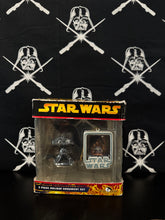 2 Piece Holiday Ornament Set
