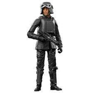 Imperial Officer (Ferrix) BS6 P4 04Andor